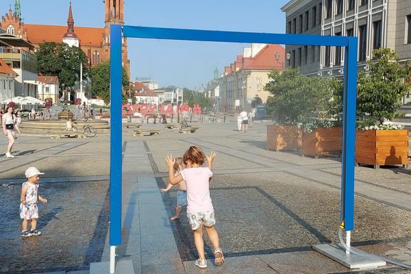 Bramki zraszające zamiast kurtyn wodnych