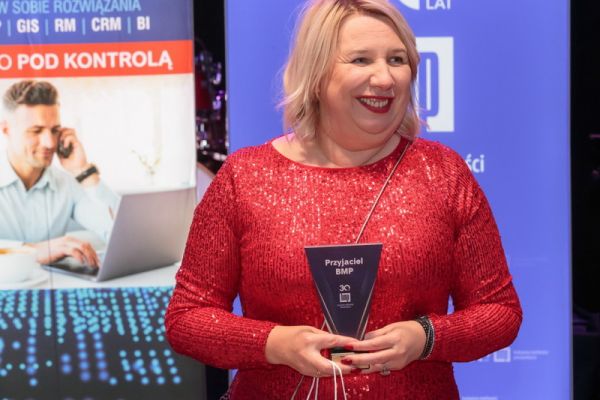 Konferencja branżowa: debaty i wyróżnienie